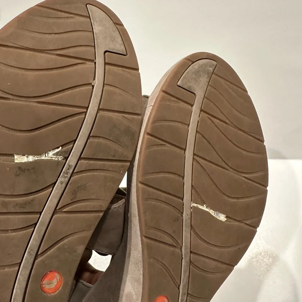N/A clarks unstructured